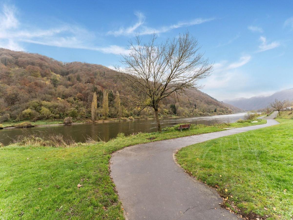 Comfortable Apartment In Ediger Eller Eifel Sankt Aldegund Luaran gambar